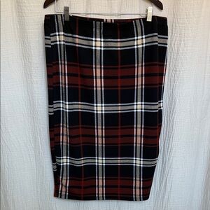 SHEIN Black and Red Plaid Pencil Skirt